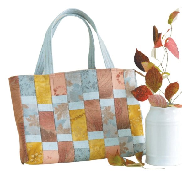 Leisure Arts Fat Quarter Bags Book - Picture 6 of 9